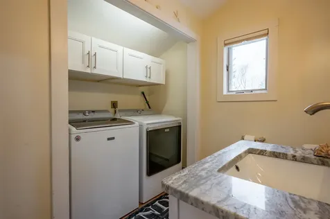29 Dickerman Street Nashua NH 03060