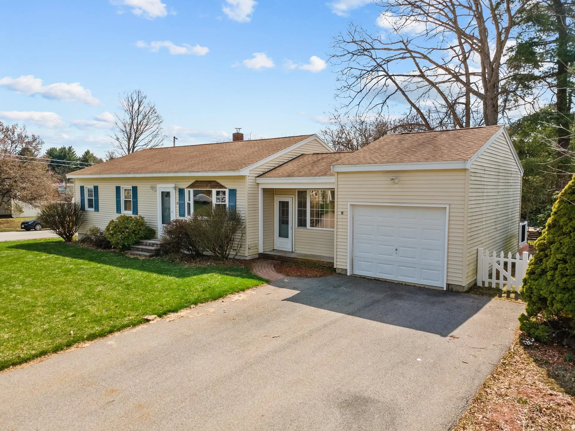 14 Beaver Street Nashua NH 03063