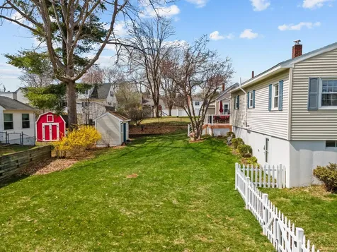 14 Beaver Street Nashua NH 03063