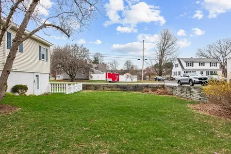 14 Beaver Street Nashua NH 03063
