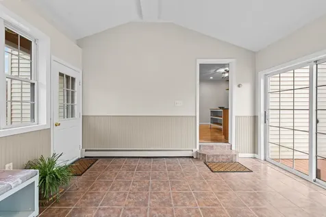 14 Beaver Street Nashua NH 03063