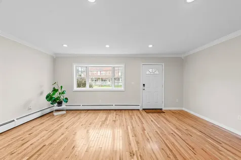 14 Beaver Street Nashua NH 03063