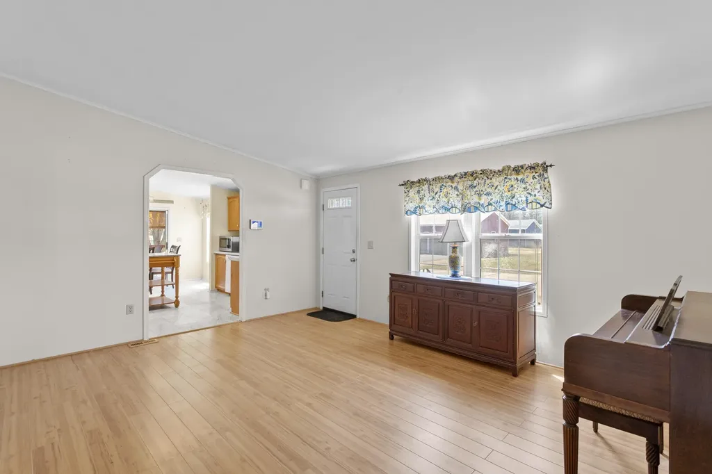 5 Dockside Lane Rochester NH 03867