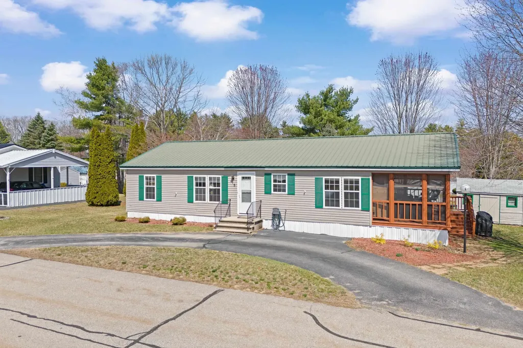 5 Dockside Lane Rochester NH 03867