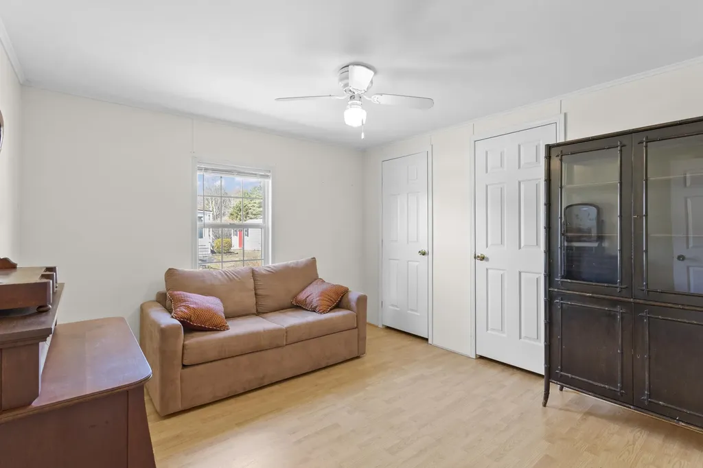5 Dockside Lane Rochester NH 03867