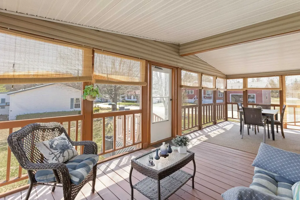 5 Dockside Lane Rochester NH 03867