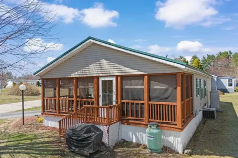 5 Dockside Lane Rochester NH 03867