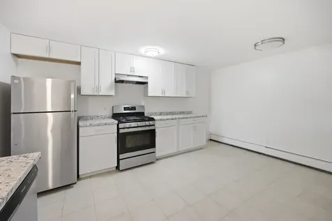 28 Chandler Avenue Plaistow NH 03865