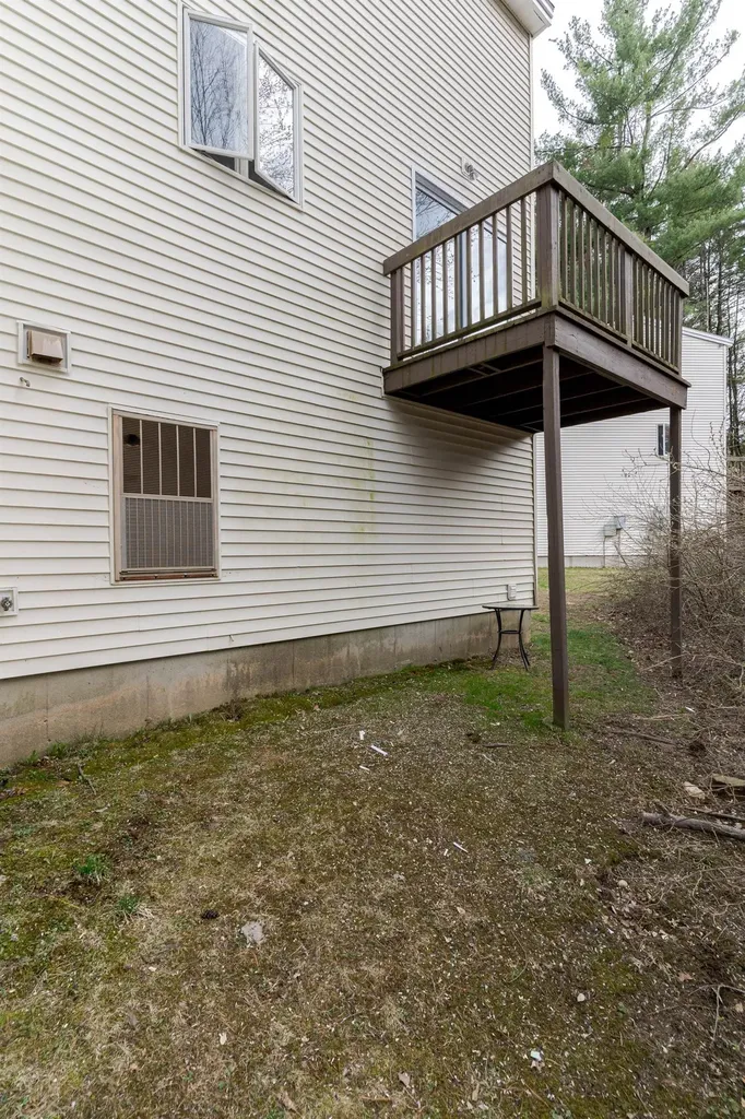 57 Dunns Bridge Lane Dover NH 03820