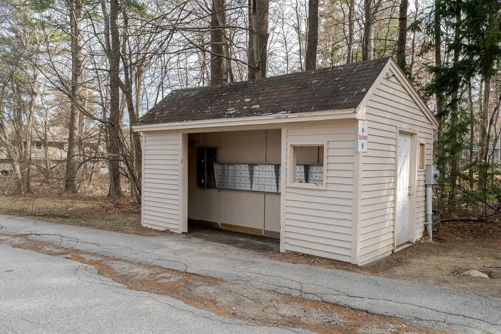 57 Dunns Bridge Lane Dover NH 03820
