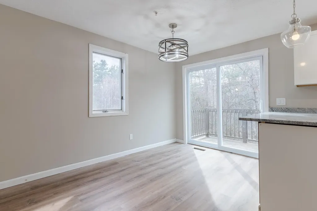 57 Dunns Bridge Lane Dover NH 03820