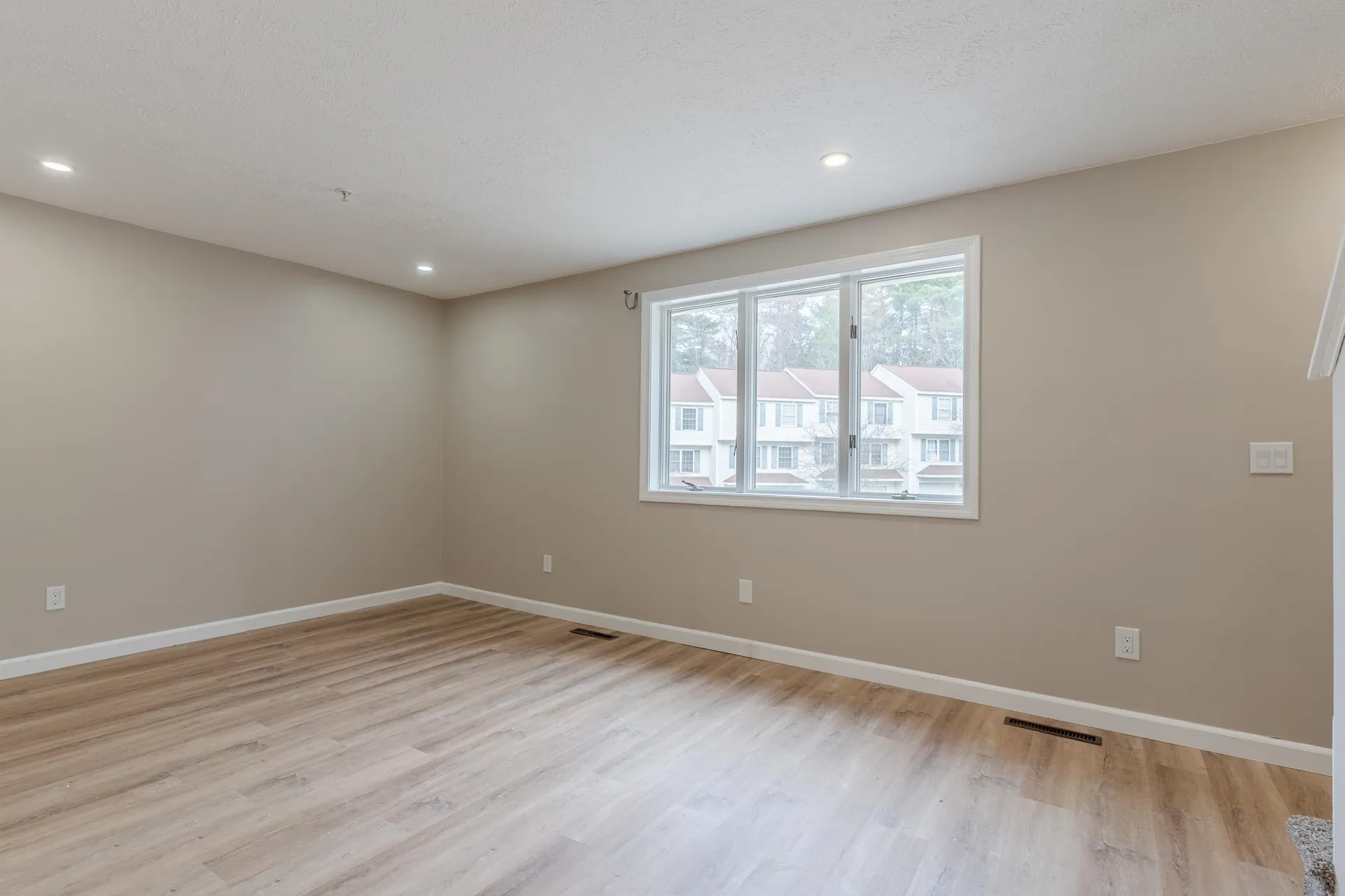 57 Dunns Bridge Lane Dover NH 03820