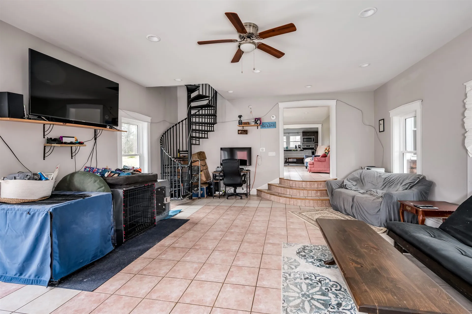 60 Batchelder Road Raymond NH 03077