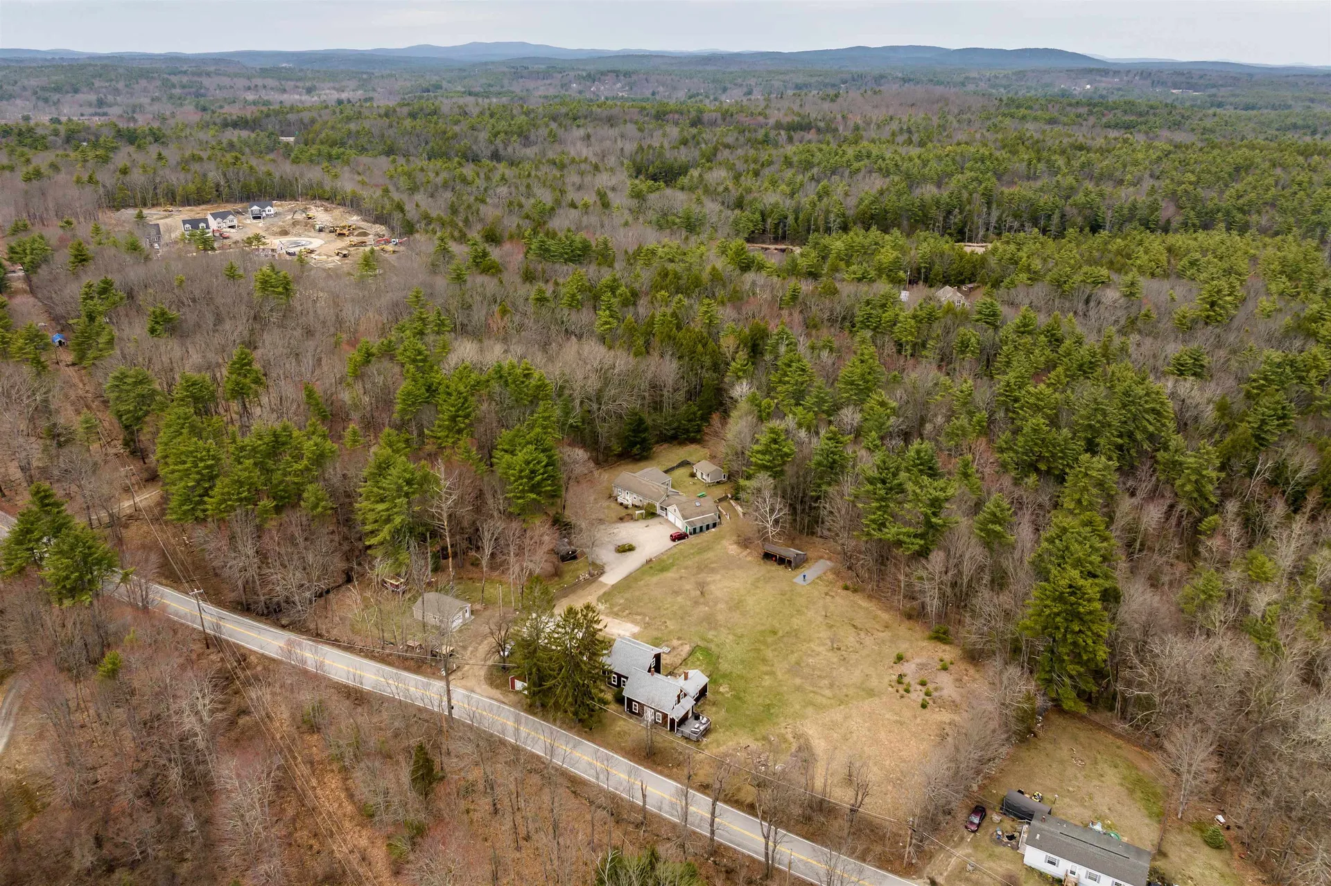60 Batchelder Road Raymond NH 03077