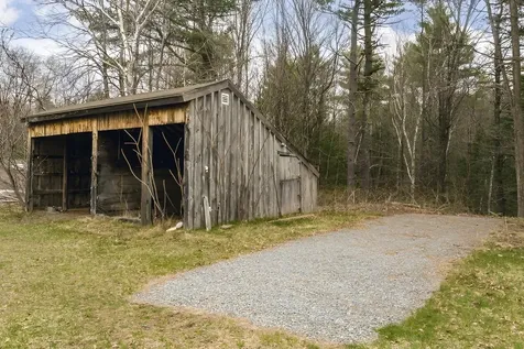 60 Batchelder Road Raymond NH 03077