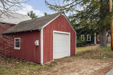 60 Batchelder Road Raymond NH 03077