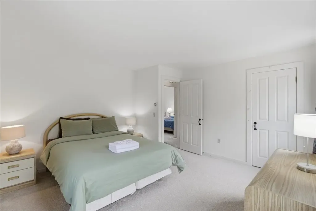 15 Sawmill Village Way Dover VT 05356