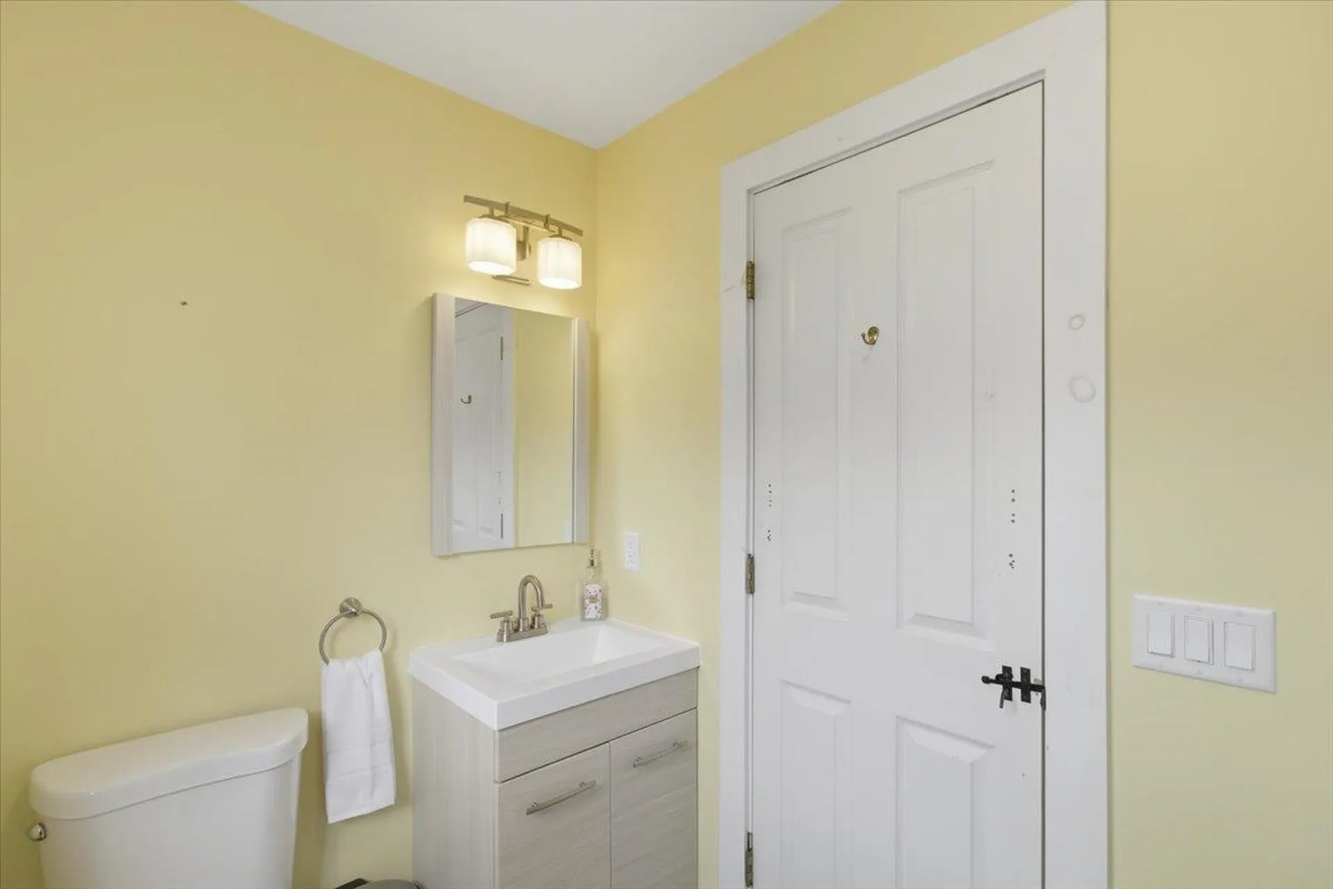 15 Sawmill Village Way Dover VT 05356