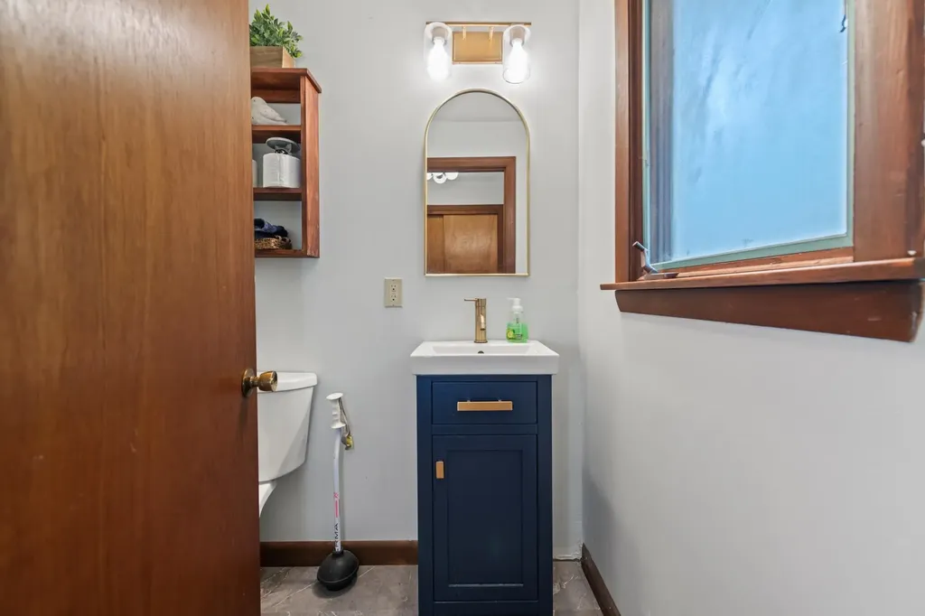 156 Hodgeman Hill Road Campton NH 03223