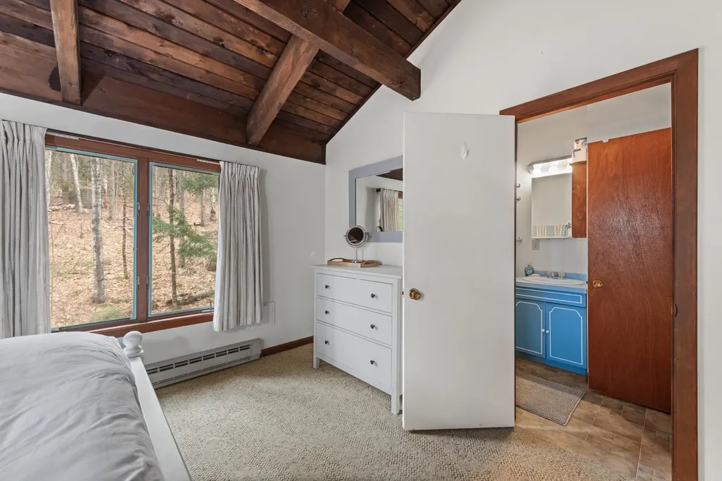 156 Hodgeman Hill Road Campton NH 03223