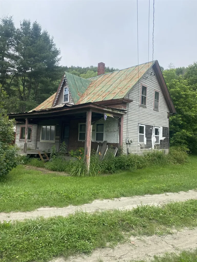 136 Store Hill Road Bethel VT 05032