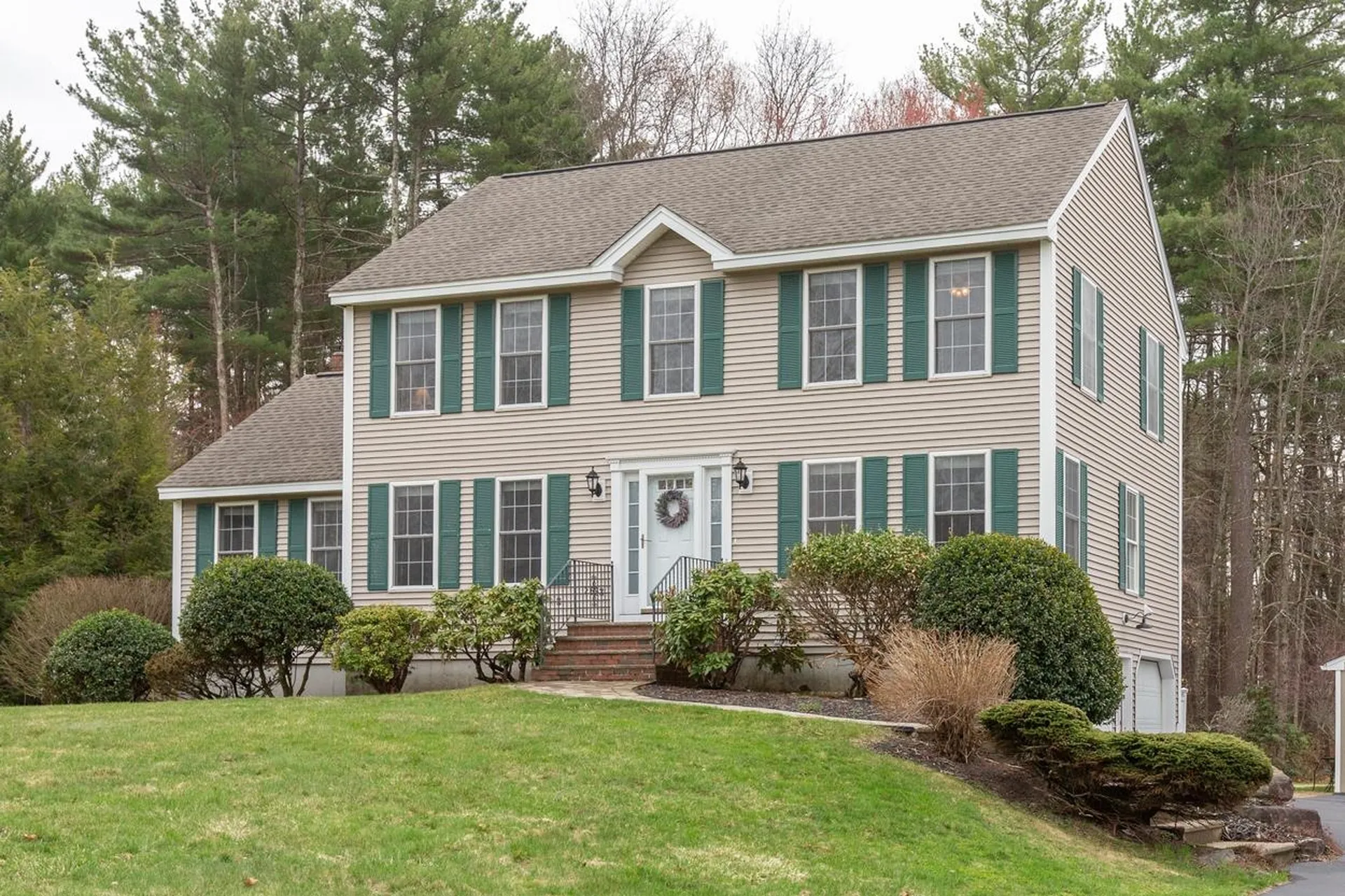 14 Ganley Drive Salem NH 03079