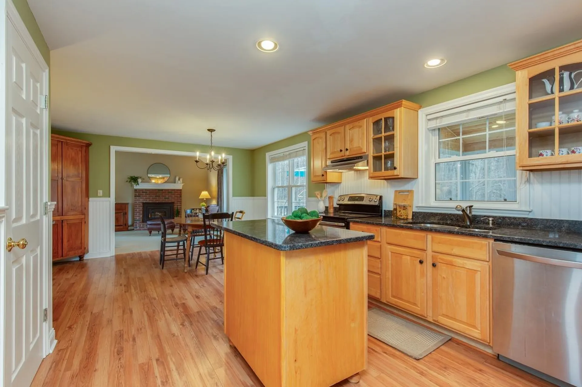 14 Ganley Drive Salem NH 03079
