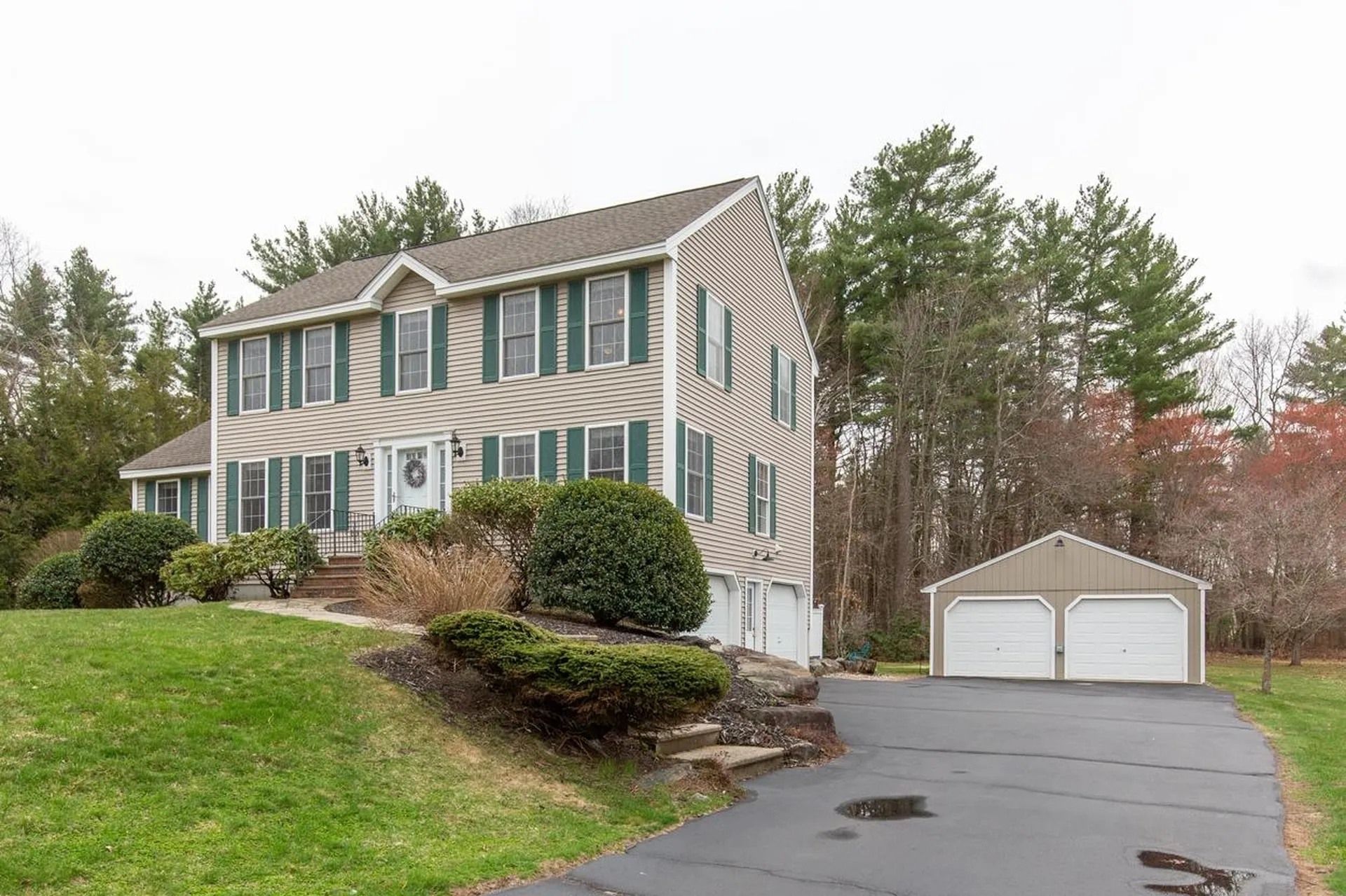 14 Ganley Drive Salem NH 03079