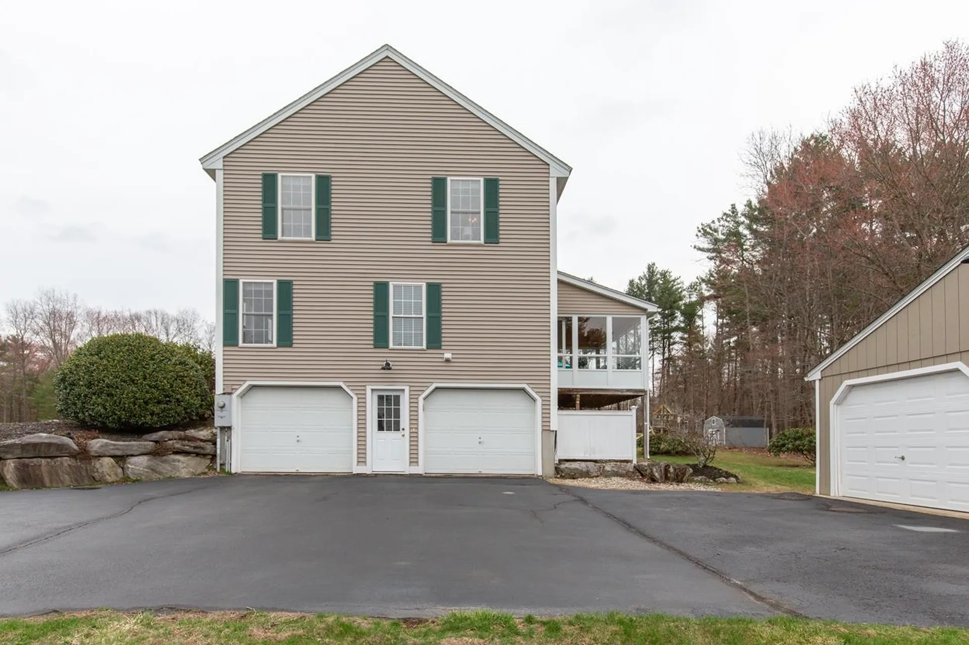 14 Ganley Drive Salem NH 03079