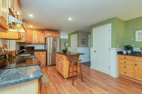 14 Ganley Drive Salem NH 03079