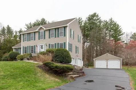 14 Ganley Drive Salem NH 03079