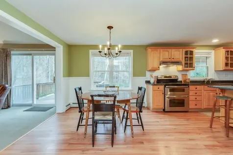 14 Ganley Drive Salem NH 03079