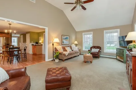14 Ganley Drive Salem NH 03079