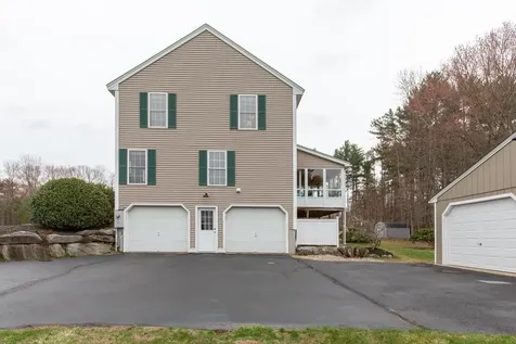 14 Ganley Drive Salem NH 03079