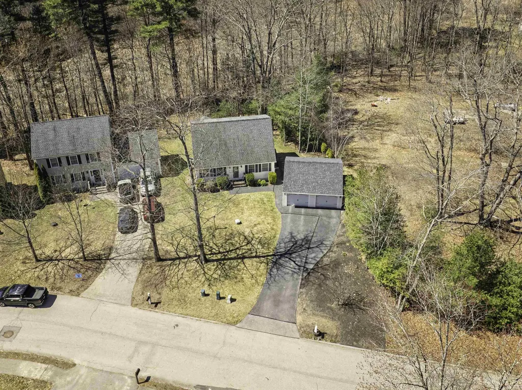 7 Hawthorne Circle Somersworth NH 03878