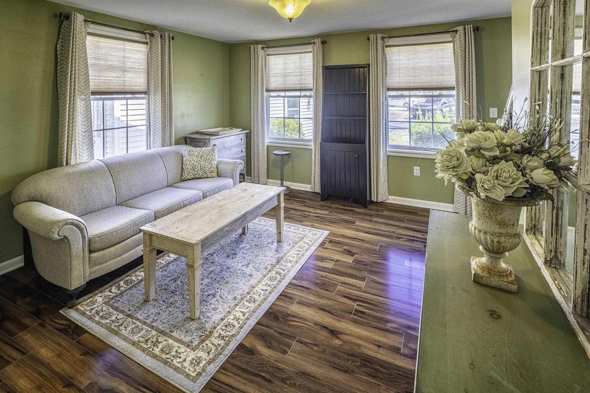 7 Hawthorne Circle Somersworth NH 03878