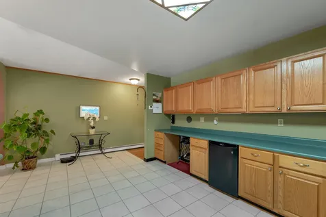 10 Oak Leaf Avenue Tuftonboro NH 03816
