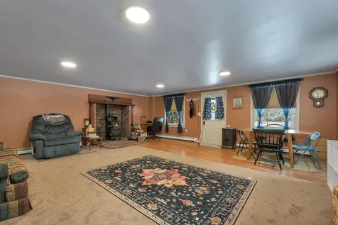 10 Oak Leaf Avenue Tuftonboro NH 03816