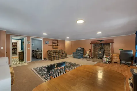 10 Oak Leaf Avenue Tuftonboro NH 03816