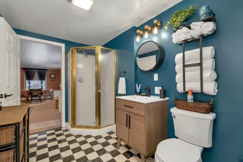 10 Oak Leaf Avenue Tuftonboro NH 03816