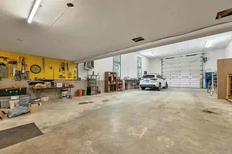 10 Oak Leaf Avenue Tuftonboro NH 03816