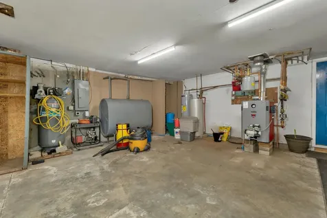 10 Oak Leaf Avenue Tuftonboro NH 03816