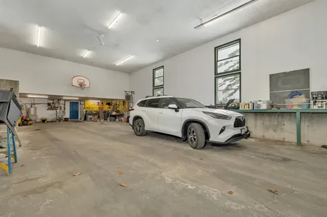 10 Oak Leaf Avenue Tuftonboro NH 03816