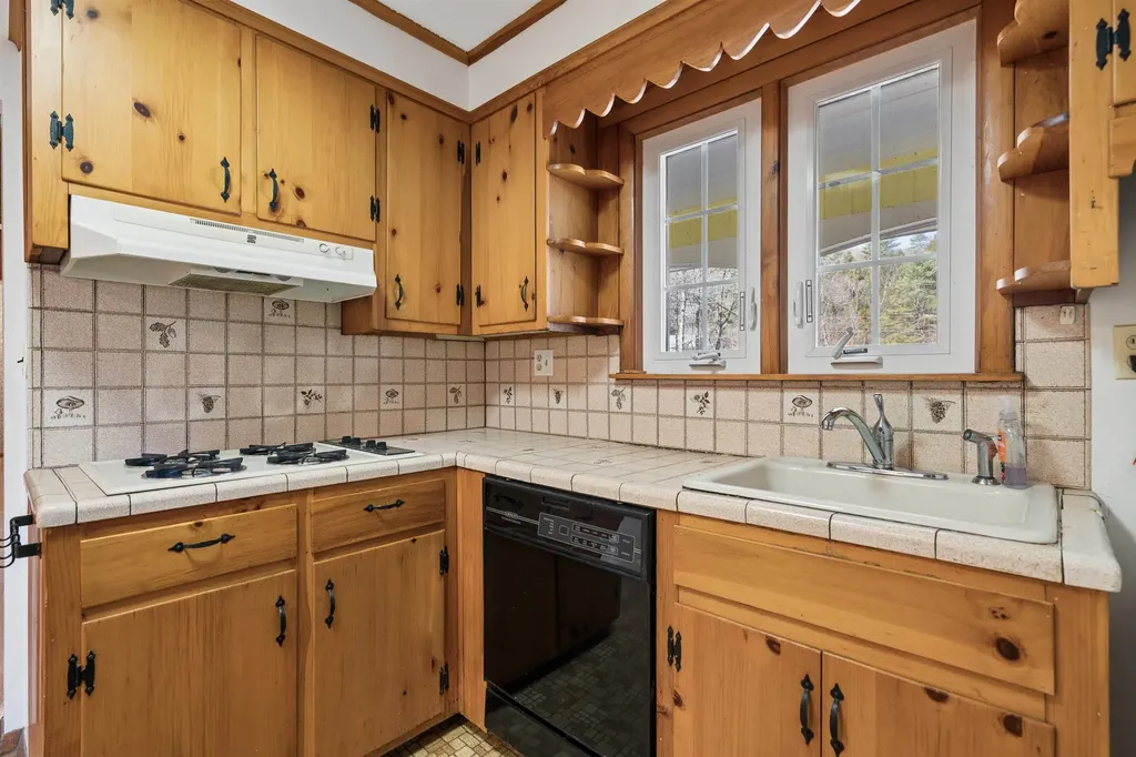 567 Churchill Road West Windsor VT 05037