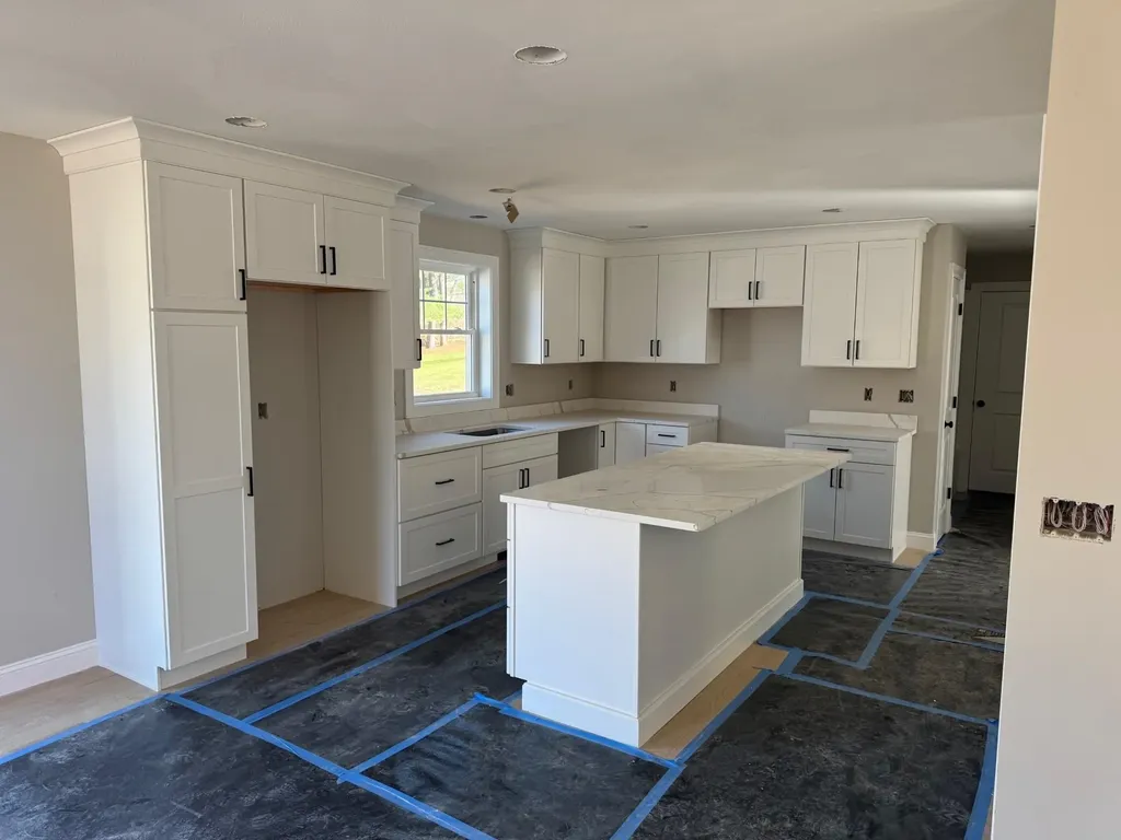 7 Morse Street Nashua NH 03060