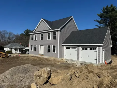 7 Morse Street Nashua NH 03060