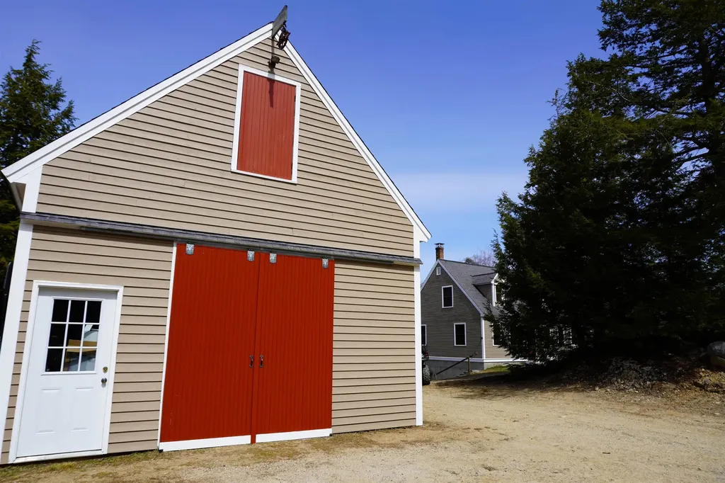 380 Scribner Hill Road Wakefield NH 03830