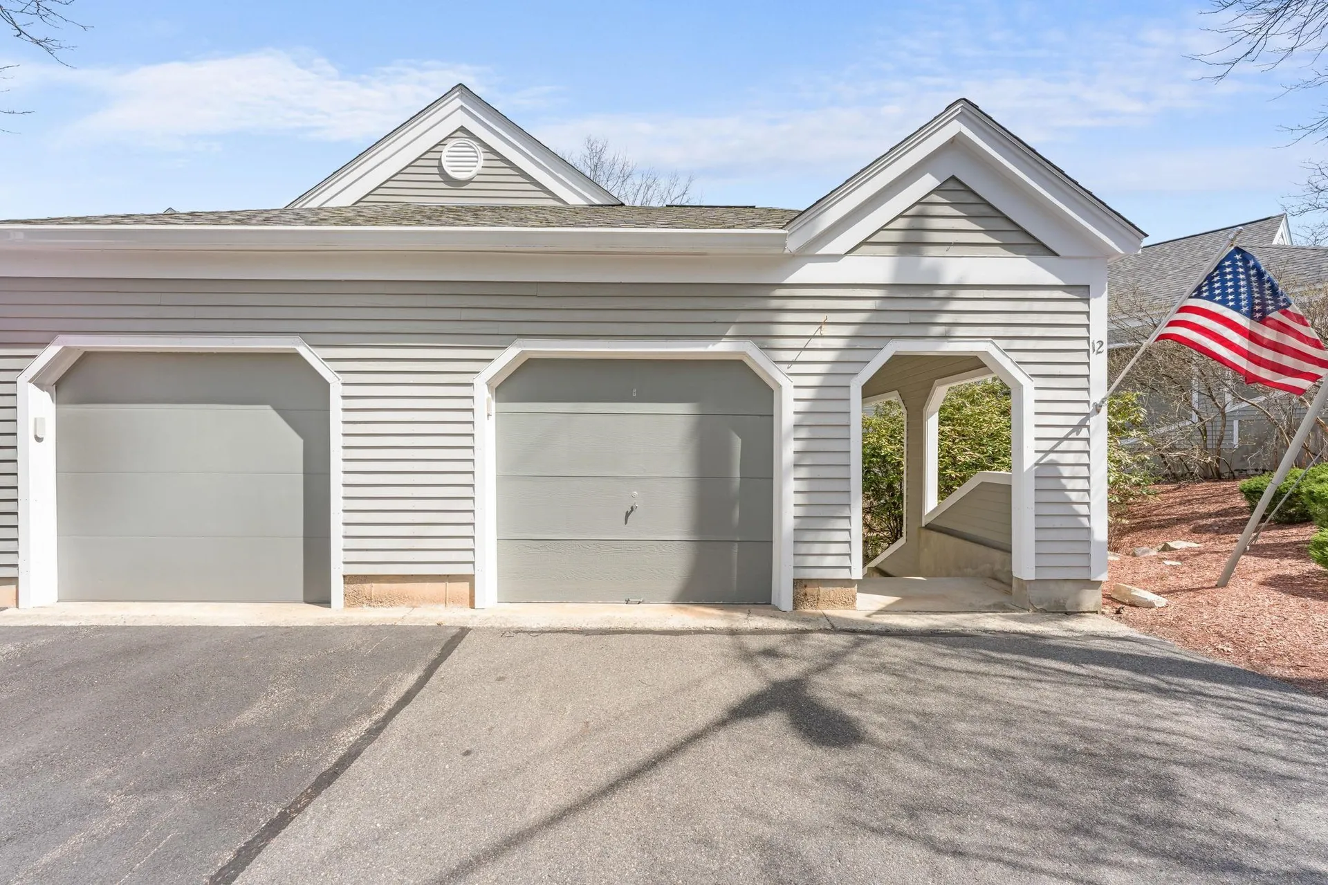 12 Heather Court Nashua NH 03062