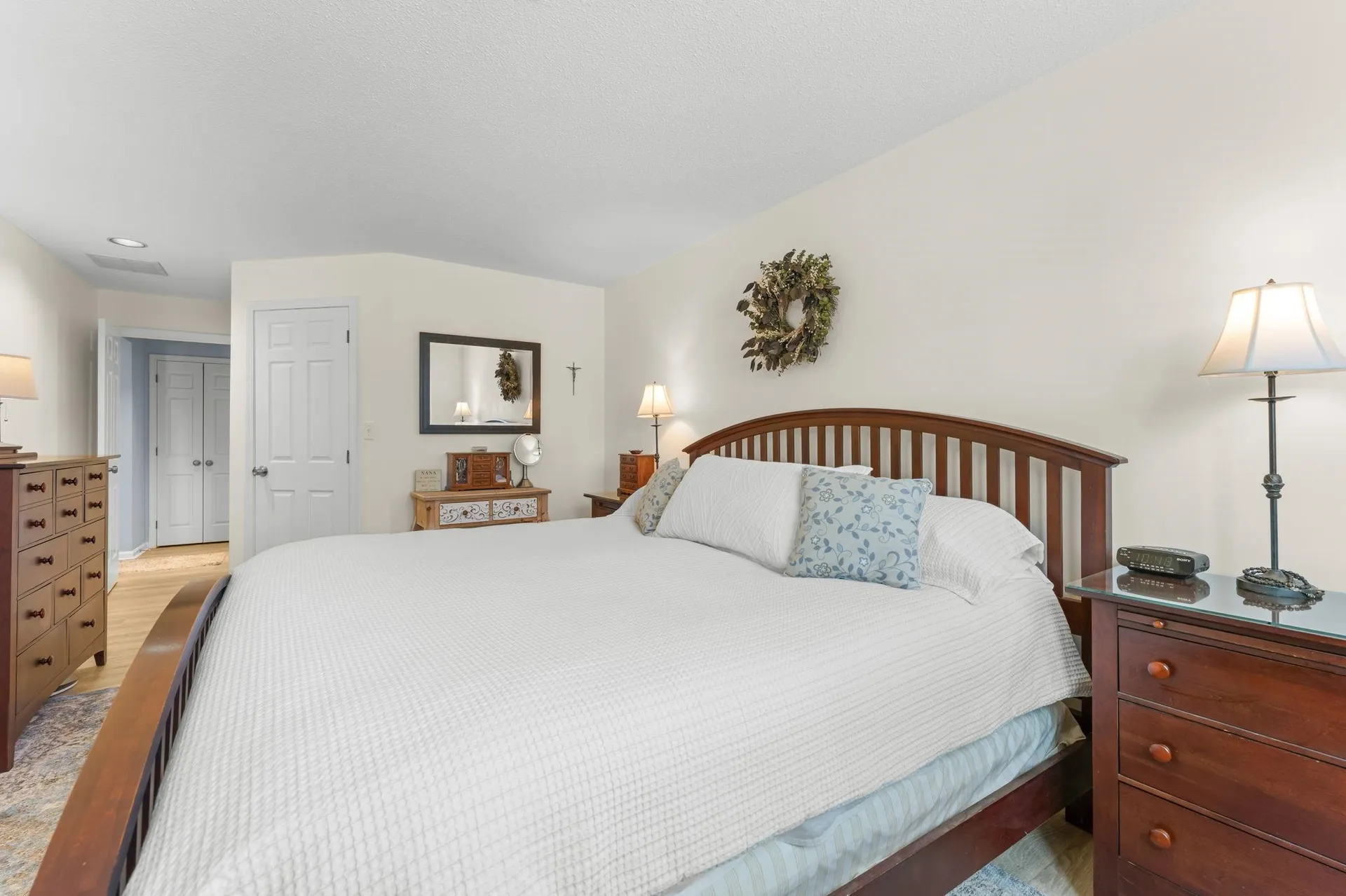 12 Heather Court Nashua NH 03062