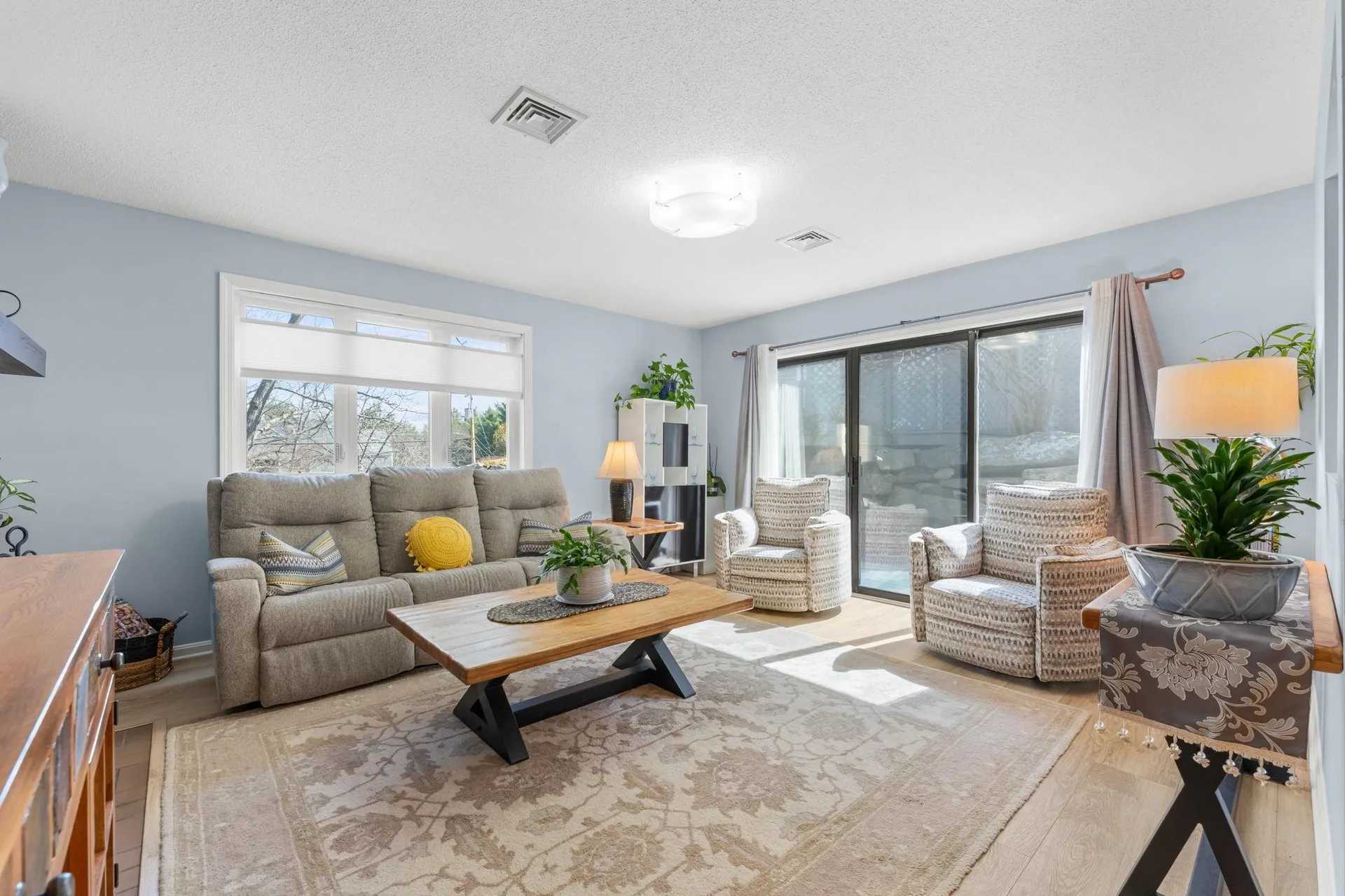 12 Heather Court Nashua NH 03062